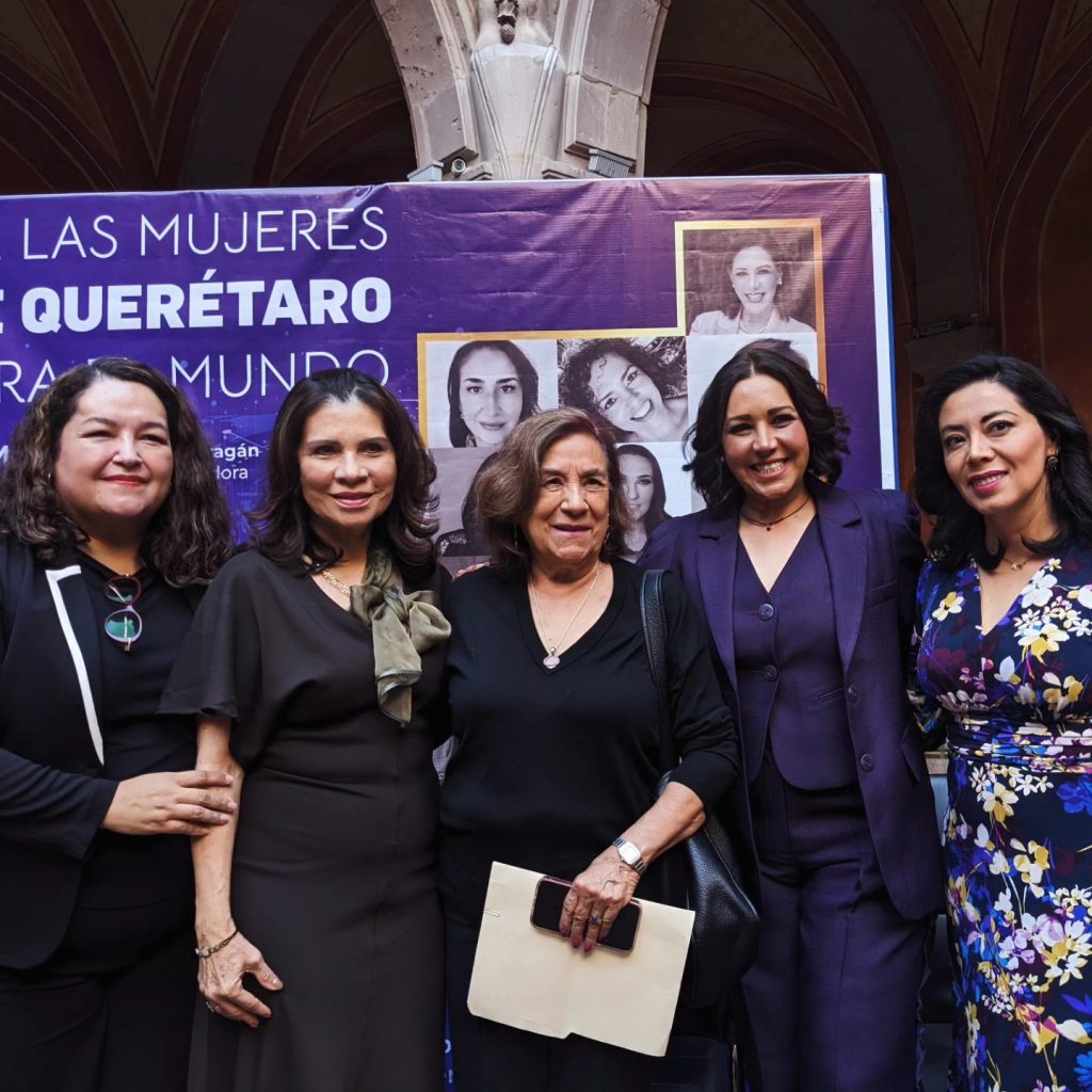 Las autoras y la Dra Rosa Rojas.